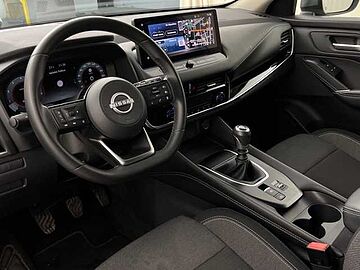 Nissan Qashqai DIG-T 140 mHEV N-Connecta 4x2 103 kW (140 CV) Skyline Grey (metalizado)