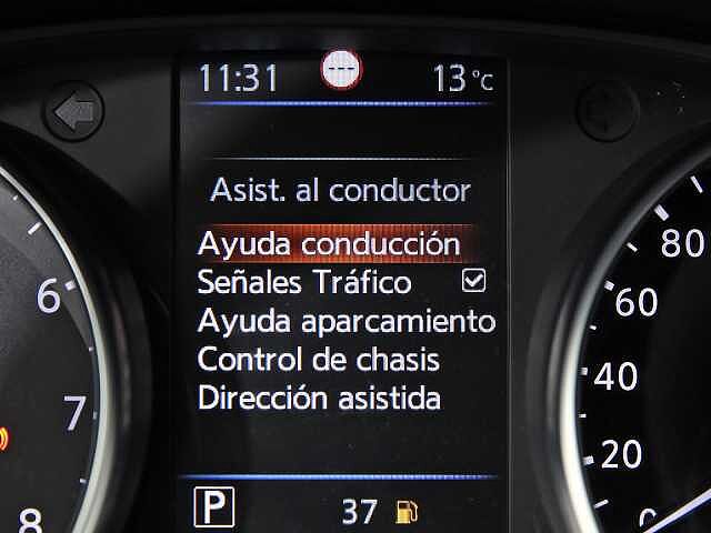 Nissan Qashqai 1.3 DIG-T 160 DCT N-CONNECTA 5P (TECHO Y BARRAS+RUEDA REPUESTO)