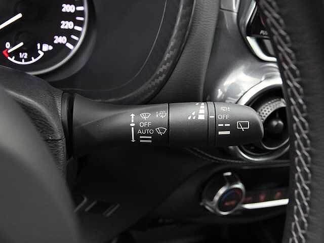 Nissan Juke 1.0 DIG-T 114CV N-CONNECTA 5P (BITONO)
