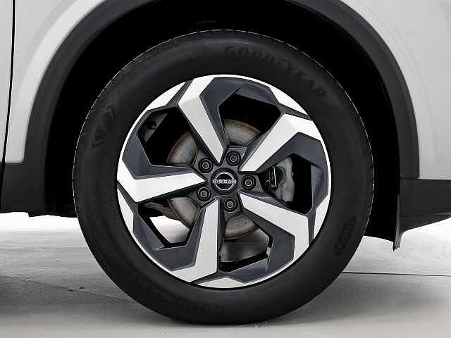 Nissan Qashqai 1.3 DIG-T MHEV 140CV N-CONNECTA 5P