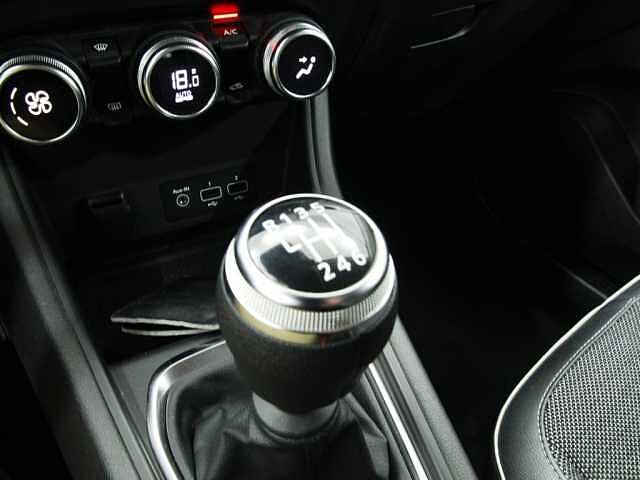 Renault Captur 1.3 TCE MHEV 140 ZEN 5P (BITONO)
