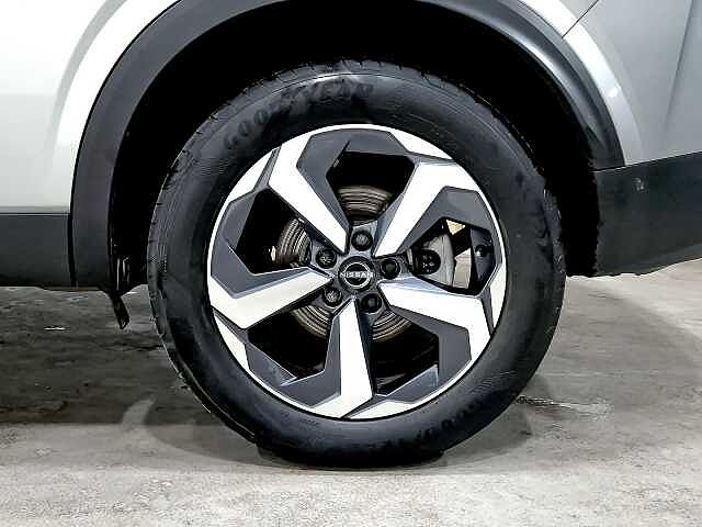 Nissan Qashqai 1.3 DIG-T MHEV 140CV N-CONNECTA 5P (TECHO PANORAMICO)