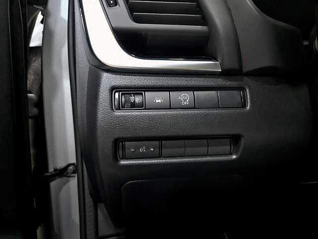 Nissan Qashqai 1.3 DIG-T MHEV 140CV N-CONNECTA 5P (TECHO PANORAMICO)