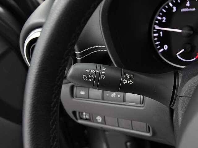 Nissan Juke 1.0 DIG-T 114CV N-CONNECTA 5P