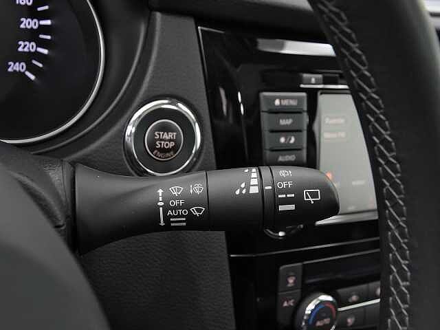 Nissan Qashqai 1.3 DIG-T N-CONNECTA 140CV 5P (TECHO PANORAMICO)