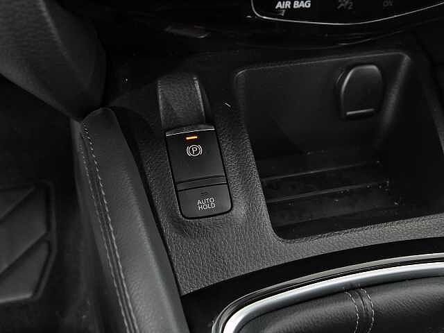 Nissan Qashqai 1.3 DIG-T N-CONNECTA 140CV 5P (TECHO PANORAMICO)