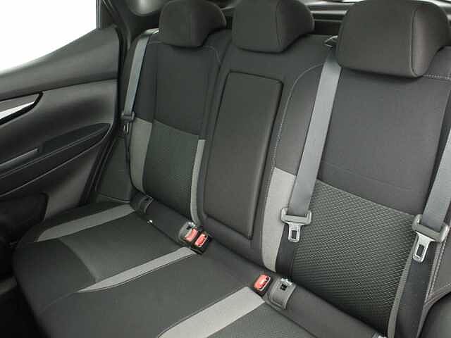 Nissan Qashqai 1.3 DIG-T N-CONNECTA 140CV 5P (TECHO PANORAMICO)