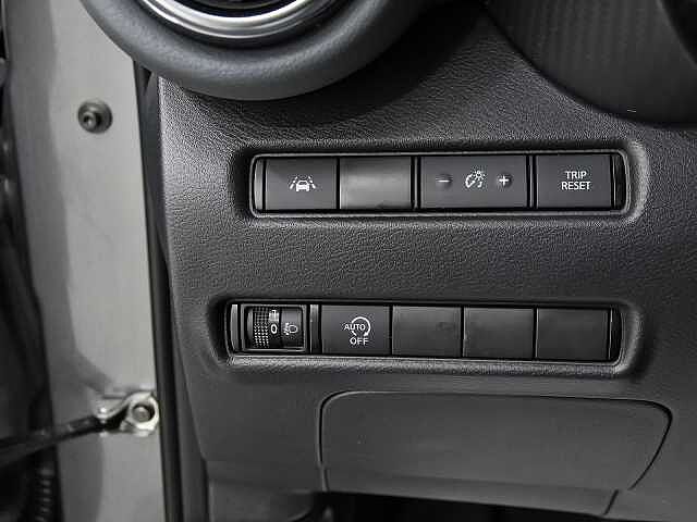 Nissan Juke 1.0 DIG-T 114CV N-CONNECTA 5P (NAVI+BITONO)