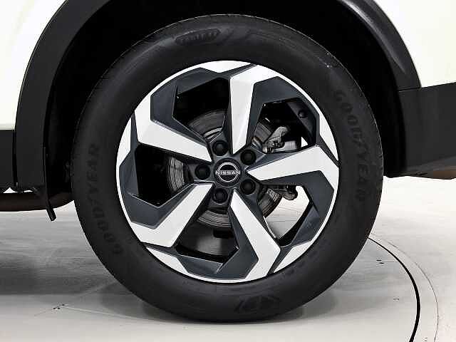Nissan Qashqai 1.3 DIG-T MHEV 158CV N-CONNECTA DCT 5P
