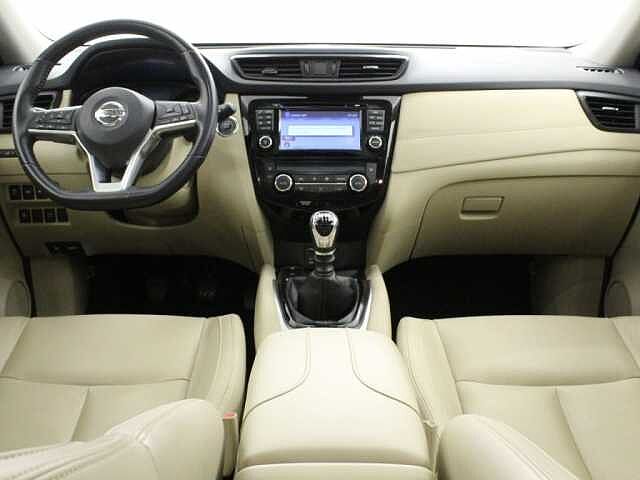 Nissan X-trail 1.6 DIG-T TEKNA 5P