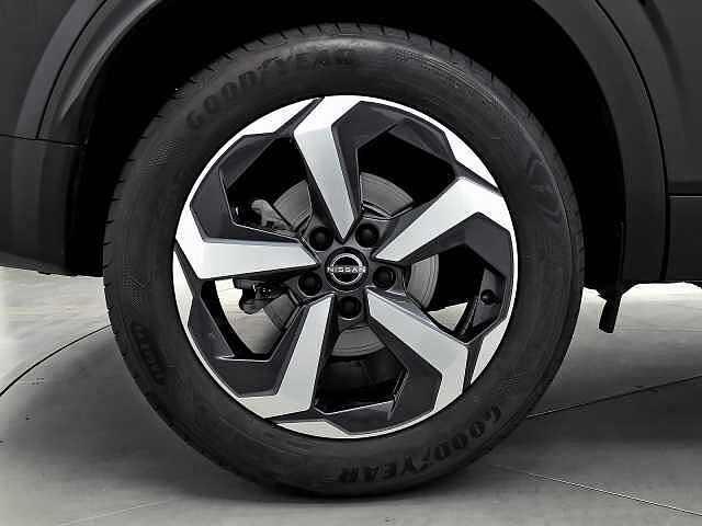 Nissan Qashqai 1.3 DIG-T MHEV 140CV N-CONNECTA 5P (TECHO PANORAMICO)