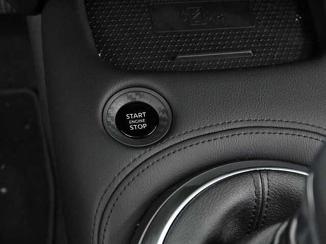 Nissan Juke 1.0 DIG-T 114CV N-CONNECTA 5P