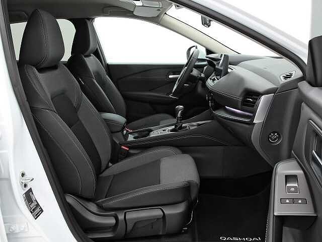 Nissan Qashqai 1.3 DIG-T MHEV 140CV N-CONNECTA 5P (BITONO)