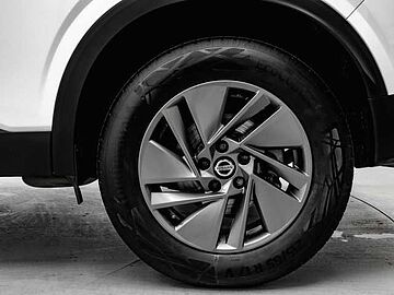 Nissan Qashqai 1.3 DIG-T MHEV 140CV ACENTA 5P Lunar White Metalizado