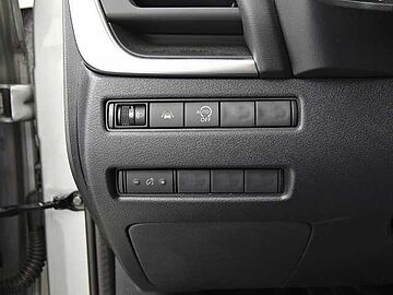 Nissan Qashqai 1.3 DIG-T MHEV 140 ACENTA 5P (ANTINIEBLAS LED+RUEDA REPUESTO) Diamond Silver Metalizado