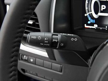 Nissan Qashqai 1.5 HEV E-POWER 190CV N-CONNECTA AUTO 5P(BITONO) Magnetic Blue + Black Metalizado