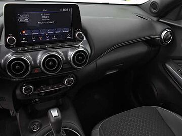 Nissan Juke 1.0 DIG-T 114 N-CONNECTA DCT 5P (NAVI + BITONO) Lunar White + Midnight Black Metalizado