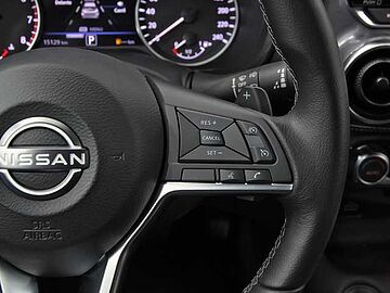 Nissan Juke 1.0 DIG-T 114 N-CONNECTA DCT 5P (NAVI + BITONO) Lunar White + Midnight Black Metalizado