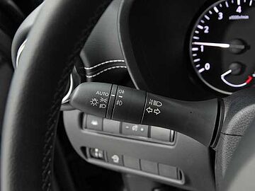Nissan Juke 1.0 DIG-T 114 N-CONNECTA DCT 5P Midnight Black Metalizado