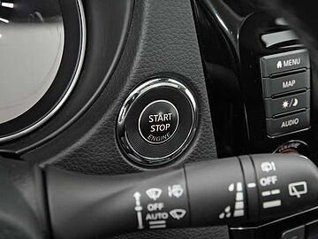 Nissan Qashqai 1.3 DIG-T 160 DCT N-CONNECTA 5P (TECHO Y BARRAS+RUEDA REPUESTO) Ruby Red Metalizado