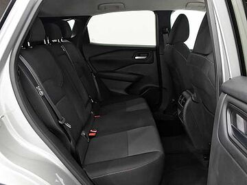 Nissan Qashqai 1.3 DIG-T MHEV 140CV N-CONNECTA 5P Diamond Silver Metalizado