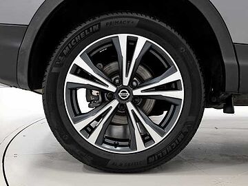 Nissan Qashqai 1.3 DIG-T N-CONNECTA 140CV 5P (TECHO PANORAMICO) Skyline Grey Metalizado