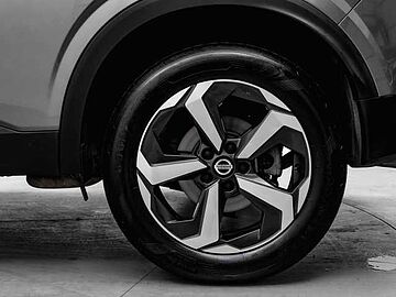 Nissan Qashqai 1.3 DIG-T MHEV 140CV N-GO 5P Skyline Grey Metalizado